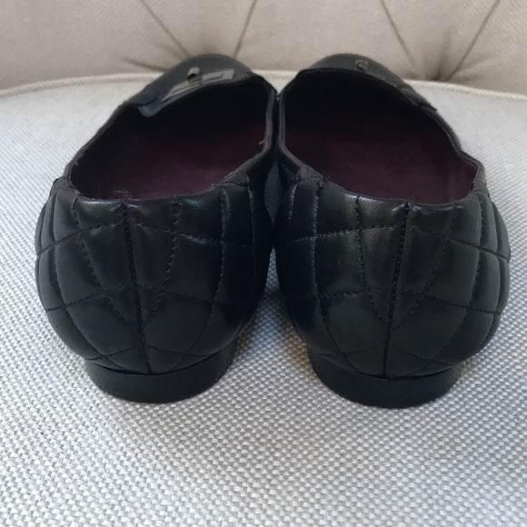 CHANEL Quilted Turn Lock Leather Flats. Make me an offer. Thank you - Picture 4 of 16